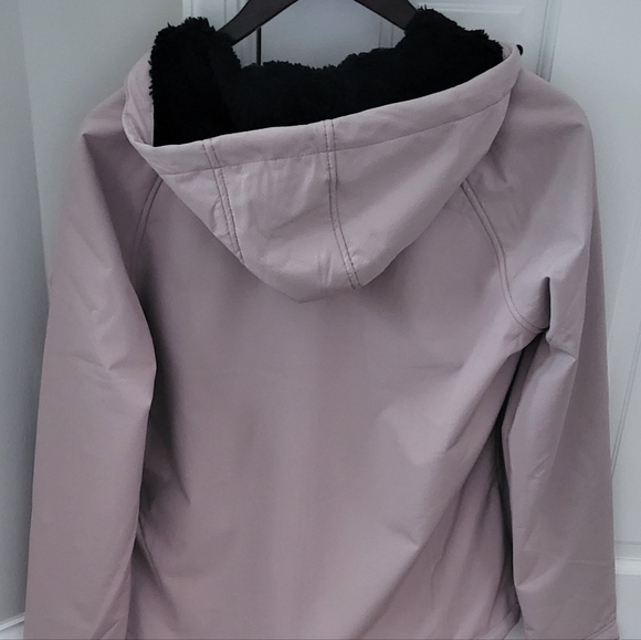 New Balance women's jacket - Picture 2 of 6